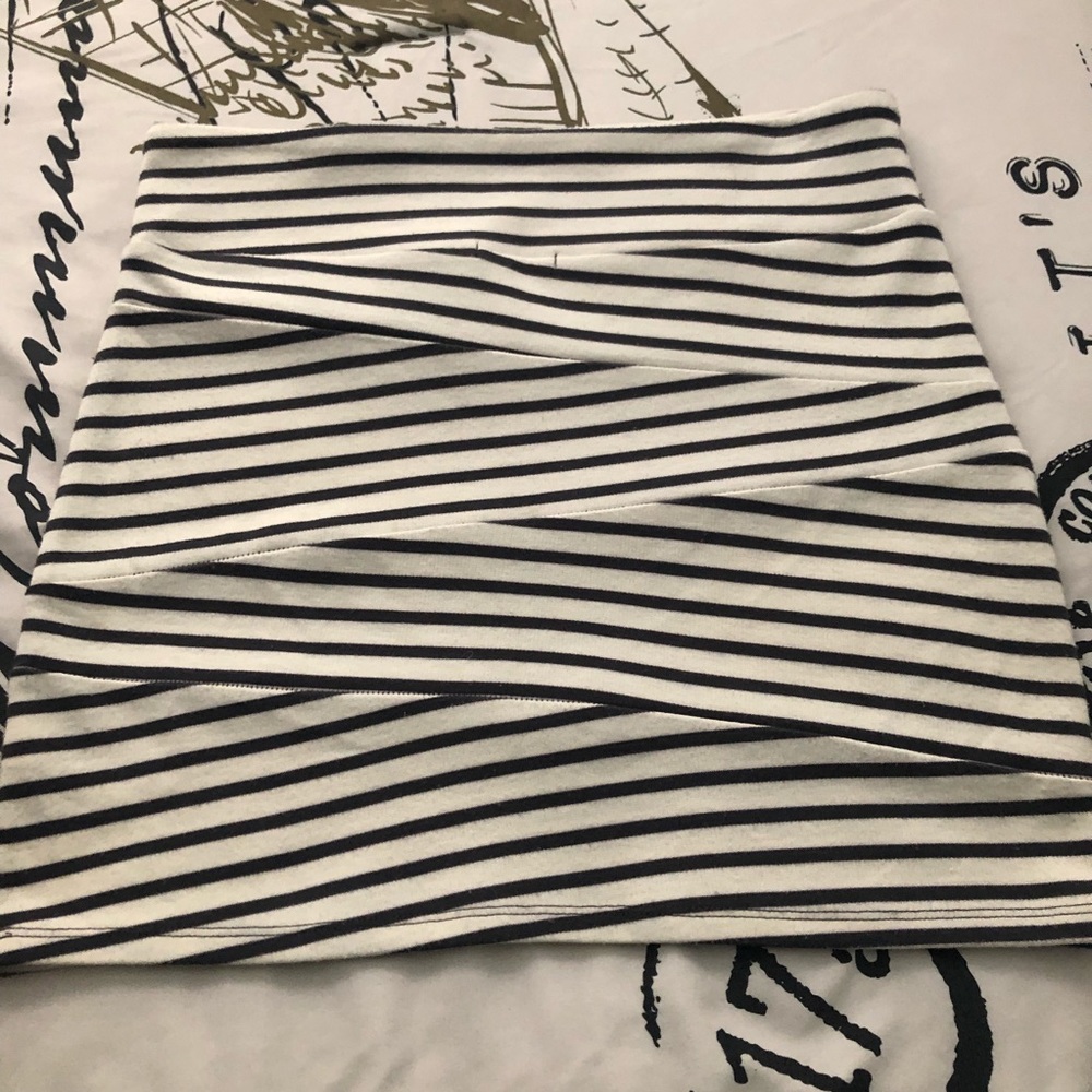 American Eagle Mini Skirt